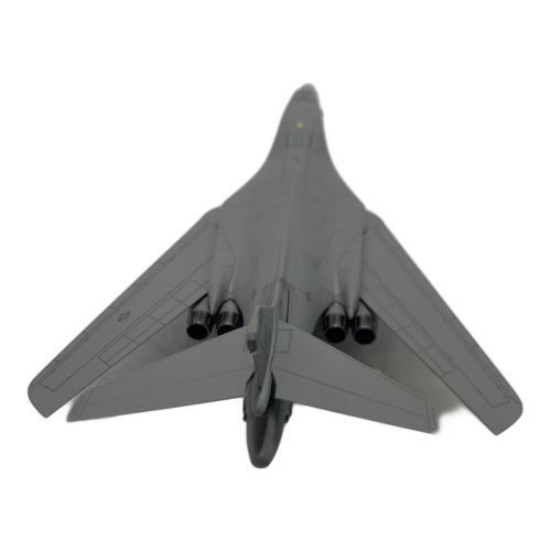 herpa (ヘルパ) "Alien with an Attitude" 86-0108 B-1B アメリカ空軍 エルスワース空軍基地 37爆撃飛行隊 1/200スケール