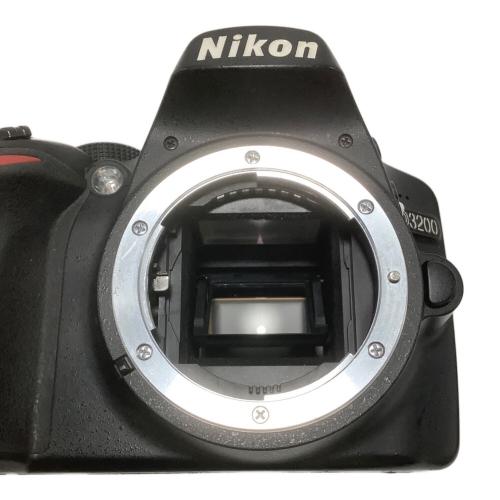 Nikon (ニコン) 一眼レフカメラ D3200 レンズのみ付属