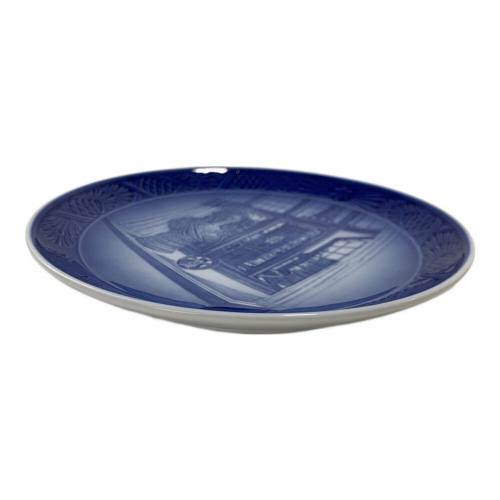 ROYAL COPENHAGEN (ロイヤル・コペンハーゲン) イヤープレート ジュリアン マリー皇太后