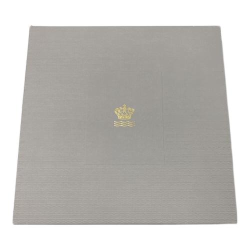 ROYAL COPENHAGEN (ロイヤル・コペンハーゲン) イヤープレート ジュリアン マリー皇太后