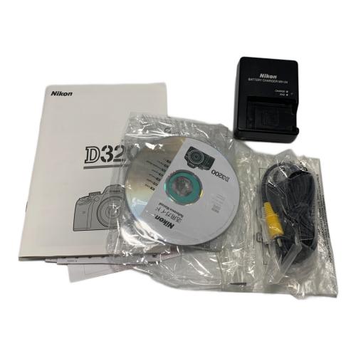 Nikon (ニコン) 一眼レフカメラダブルズームキット D3200