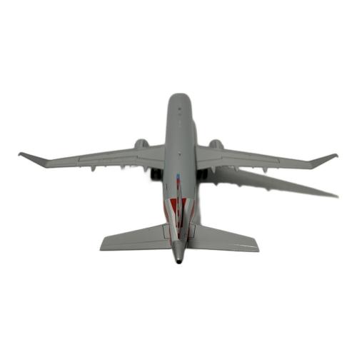American Eagle  N416YX 1：200SCALE DIE CAST MODEL 模型
