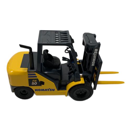KOMATSU (コマツ) フォークリフトトラック モデルカー FH50-2 1/24 スケールモデル