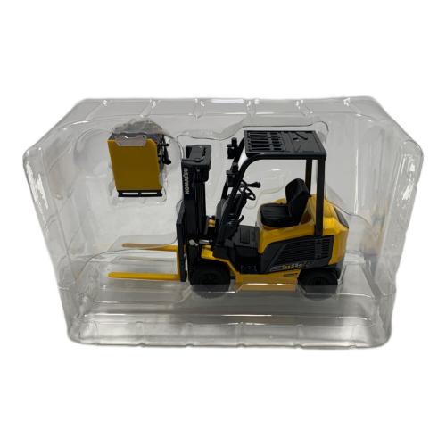 KOMATSU (コマツ) 電動フォークリフト モデルカー FE25G-2 1/24 スケールモデル