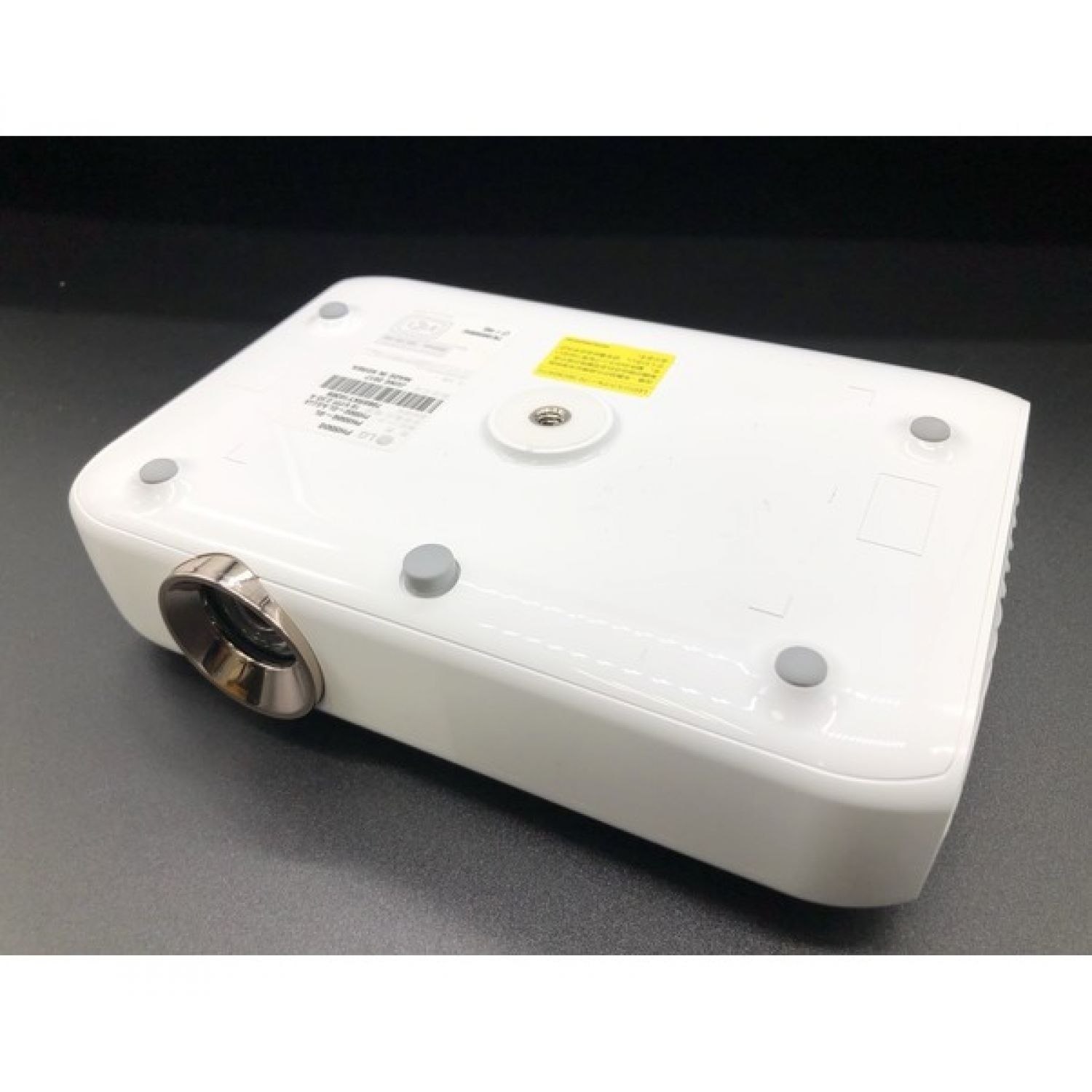 LG (エルジー) ポータブルプロジェクター PH550G 2017年製