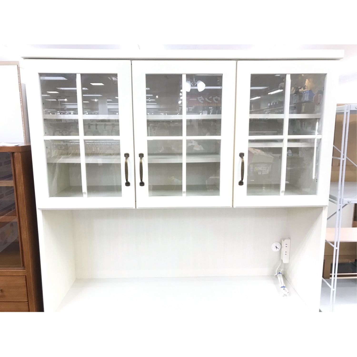 ニトリ 3枚扉食器棚 ミランダ ホワイト