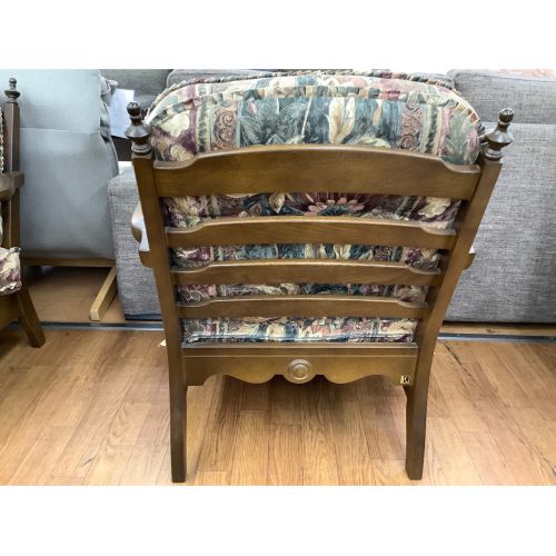 キツツキ 一人掛けアームチェア ブラウン