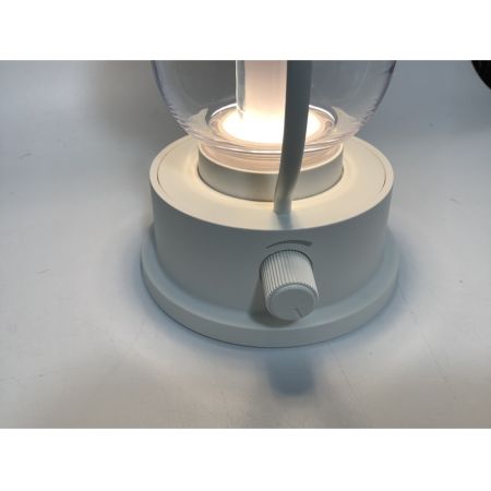 BALMUDA (バルミューダデザイン) LEDランタン L02A-WH｜トレファクONLINE