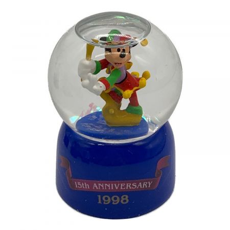 ディズニーグッズ 歴代ミッキー 20周年記念  ブック型スノーグローブ