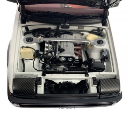 頭文字D (イニシャルD) ミニカー AUTOart トヨタ スプリンター トレノ AE86