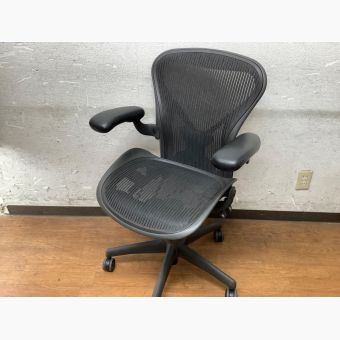 Herman Miller (ハーマンミラー) アーロンチェア ブラック ポスチャーフィットフル装備 グラファイトベース Aサイズ 1人掛け クラシック