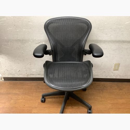 Herman Miller (ハーマンミラー) アーロンチェア ブラック ポスチャーフィットフル装備 グラファイトベース Aサイズ 1人掛け クラシック