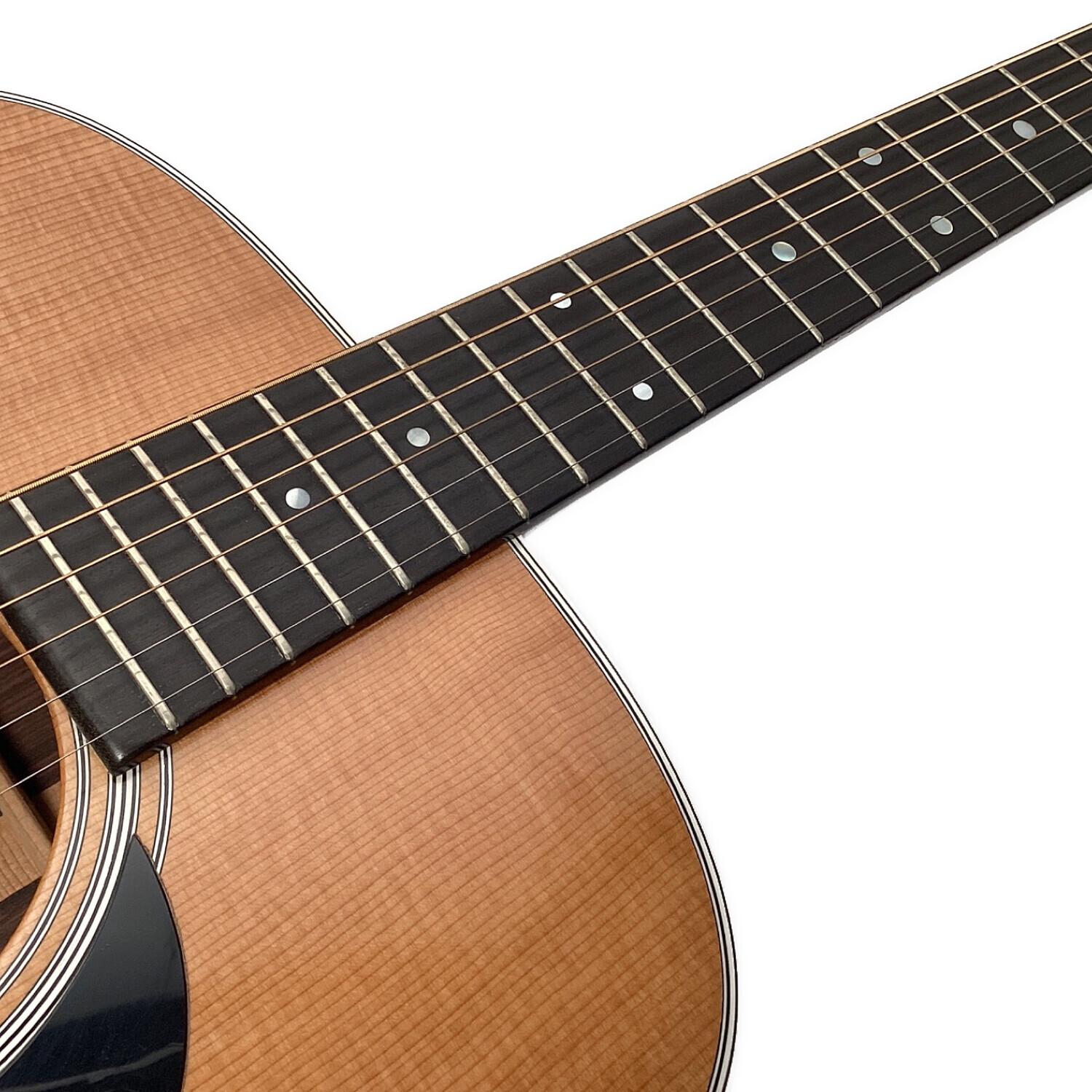 C.F. Martin & Co. DM アコースティックギター C.F.MARTIN (マーチン) アコースティックギター 000-28 1992年