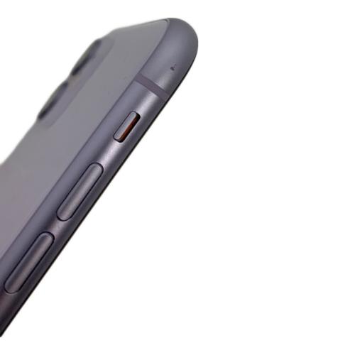 Apple (アップル) iPhone11 MWLX2J/A サインアウト確認済 352922110424024 ○ UQ mobile 修理履歴無し 64GB バッテリー:Cランク 程度:Cランク iOS 端末初期化済み