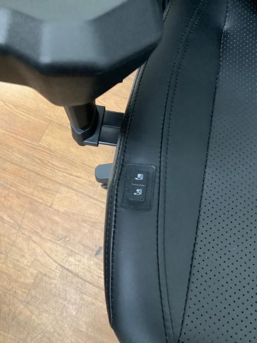 AutoFull (オートフル) ゲーミングチェア タグ付 1人掛け AFM601BVSB CB