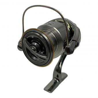 SHIMANO (シマノ) スピニングリール C3000 18STELLA