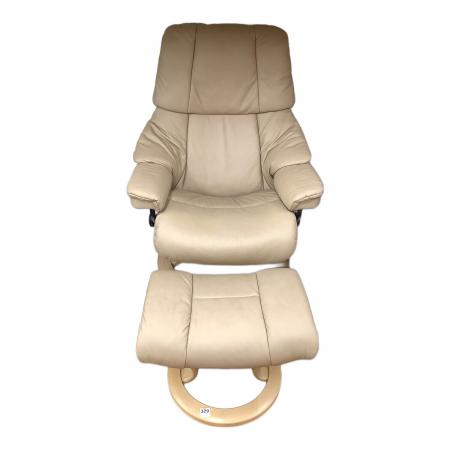 Ekornes (エコーネス) ストレスレスチェア ベージュ オットマン付 137