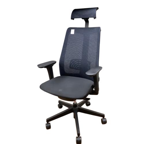 サリダチェア ブラック