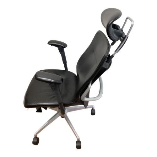 ITOKI (イトーキ) オフィスチェア ブラック