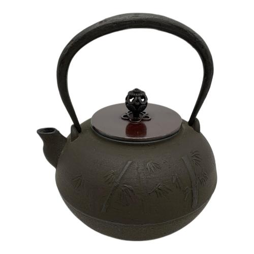 南部鉄器 (ナンブテッキ) 鉄瓶