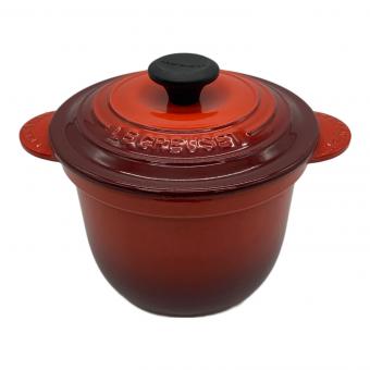 LE CREUSET (ルクルーゼ) ココット・エブリィ 18 レッド