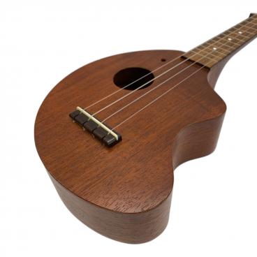 ウクレレ【新品未使用です】 タイムセール！【初心者セット8点！】ELVIS エルビス ウクレレ FIVE-O