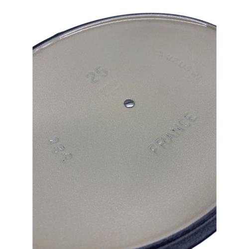 LE CREUSET (ルクルーゼ) 両手鍋 SIZE 25cm カシス トラディション ココット・オーバル