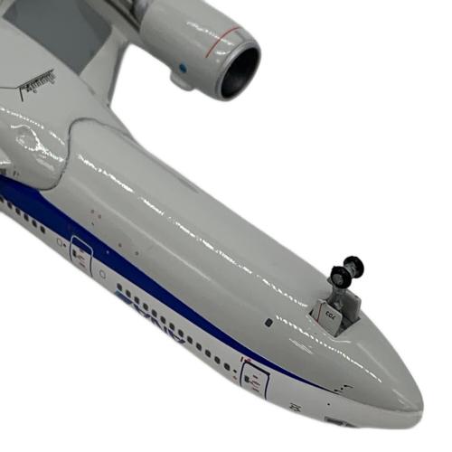 ANA (ソノタブランド) ボーイング 777-3281/ER JA703A 模型 1/400スケール @ Limited Edition