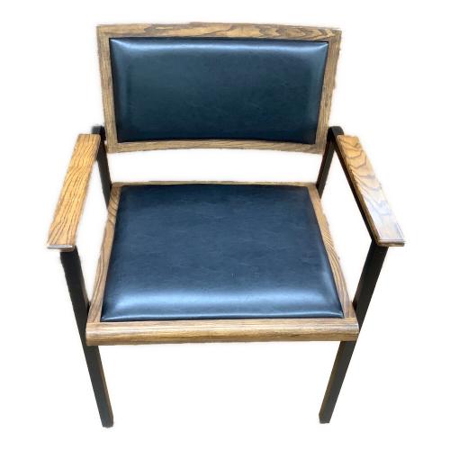 イス ブラウン×ブラック