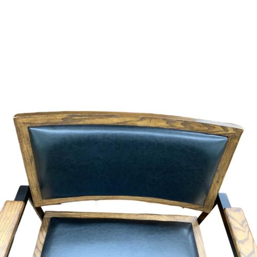 イス ブラウン×ブラック