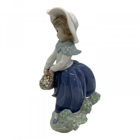 リヤドロ人形　LLADRO きれいな花ばかり　＃5222　フィギュリン LLADRO (リヤドロ) フィギュリン きれいな花ばかり 5222｜トレファクONLINE