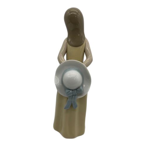 LLADRO (リヤドロ) フィギュリン 5006 いたずらな少女