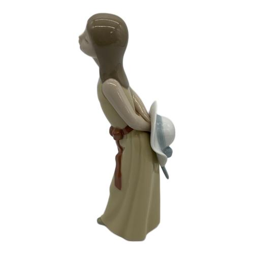 LLADRO (リヤドロ) フィギュリン 5006 いたずらな少女
