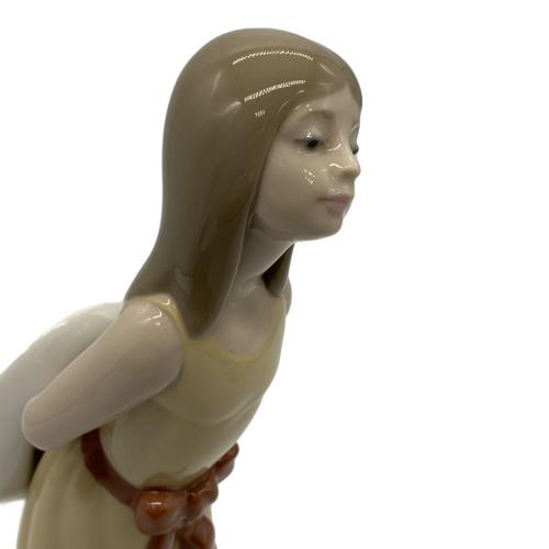 LLADRO (リヤドロ) フィギュリン 5006 いたずらな少女