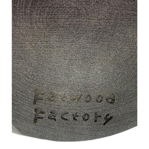 Fatwood Factory (ファットウッド ファクトリー) プラチナ撒き朱漆塗り薪割り台