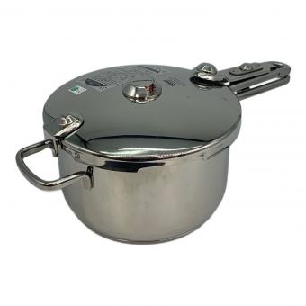 Tupperware (タッパーウェア) 圧力鍋 5l PSCマーク(圧力鍋)有