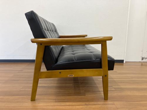 カリモク60 (カリモク ロクマル) 2人掛けソファー Kチェア2シーター W36173BWH 50周年記念復刻ブランドプレート付 スタンダードブラック