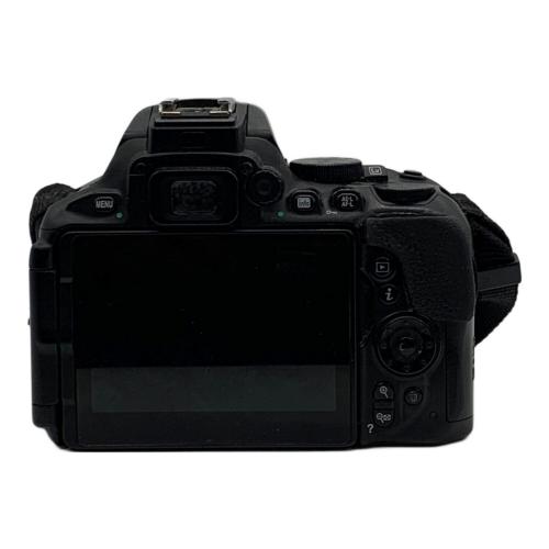 Nikon (ニコン) デジタル一眼レフカメラ D5600