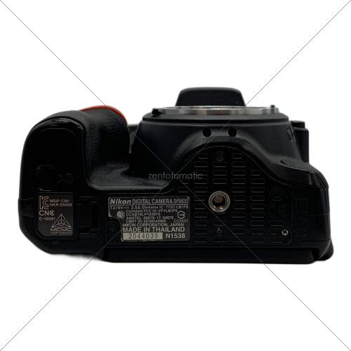 Nikon (ニコン) デジタル一眼レフカメラ D5600