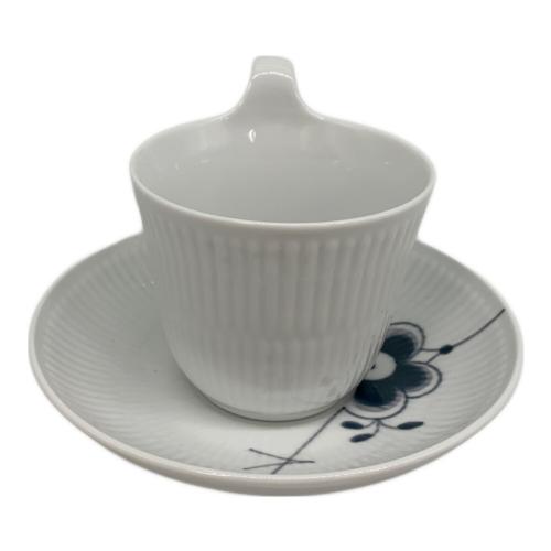 ROYAL COPENHAGEN (ロイヤル・コペンハーゲン) カップ&ソーサー ブラックフルーテッド・メガ