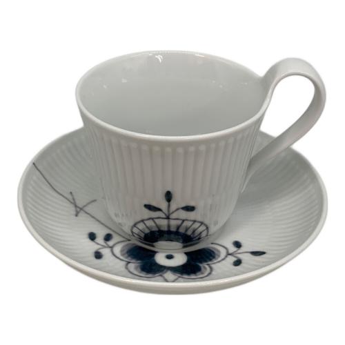 ROYAL COPENHAGEN (ロイヤル・コペンハーゲン) カップ&ソーサー ブラックフルーテッド・メガ