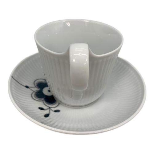 ROYAL COPENHAGEN (ロイヤル・コペンハーゲン) カップ&ソーサー ブラックフルーテッド・メガ