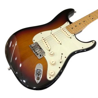 FENDER USA (フェンダーＵＳＡ) エレキギター サンバースト American Deluxe Stratocaster N3 ストラトキャスター やや順反り有 2012年製 US12076330