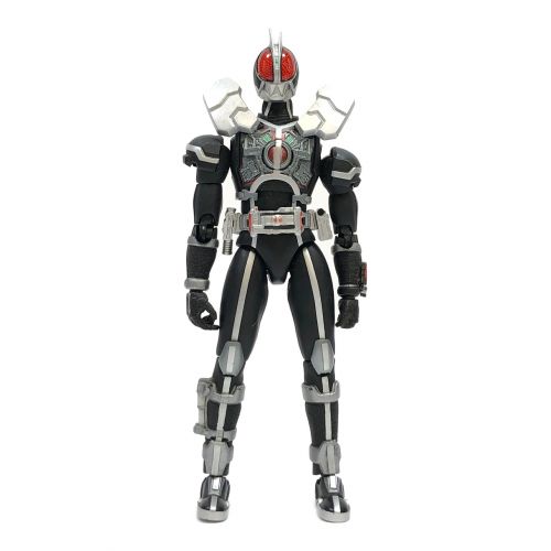 BANDAI (バンダイ)  S.H.Figuarts 仮面ライダーファイズ アクセルフォーム 「仮面ライダー555(ファイズ)」 魂ウェブ商店限定