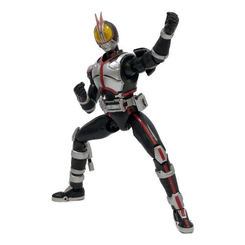 BANDAI (バンダイ) S.H.Figuarts 仮面ライダーファイズ 「仮面ライダー