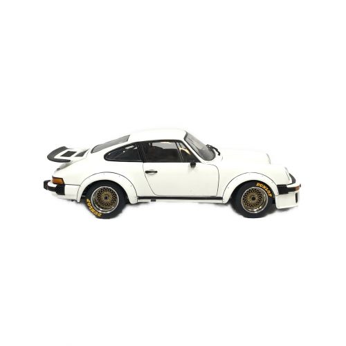 エグゾト ミニカー 1/18 ポルシェ 934 RSR(ホワイト) RLG18090