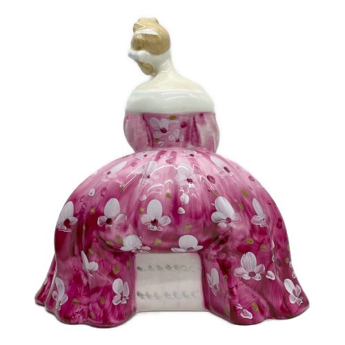 ROYAL DOULTON ロイヤルドルトン フィギュリン