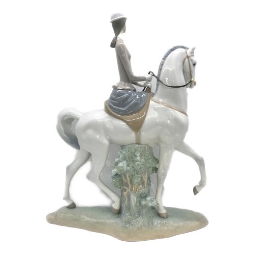 LLADRO リヤドロ フィギュリン 04516 白い馬の少女［AMAZONA WOMAN ON HORSE］