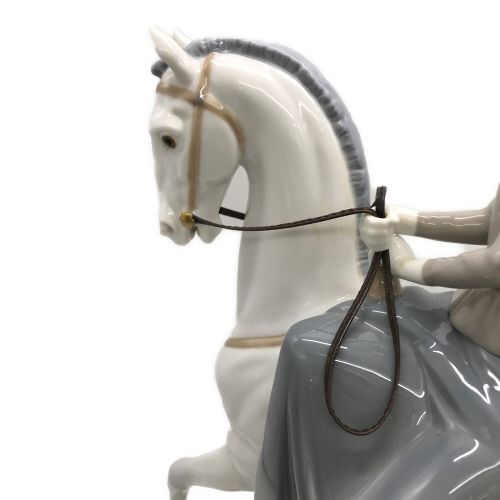 LLADRO リヤドロ フィギュリン 04516 白い馬の少女［AMAZONA WOMAN ON HORSE］