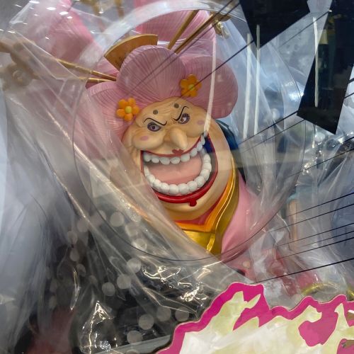 ONE PIECE (ワンピース) フィギュア 未開封・箱ダメージ有 シャーロットリンリン 花魁おリン 鬼ヶ島怪物決戦 フィギュアーツZERO